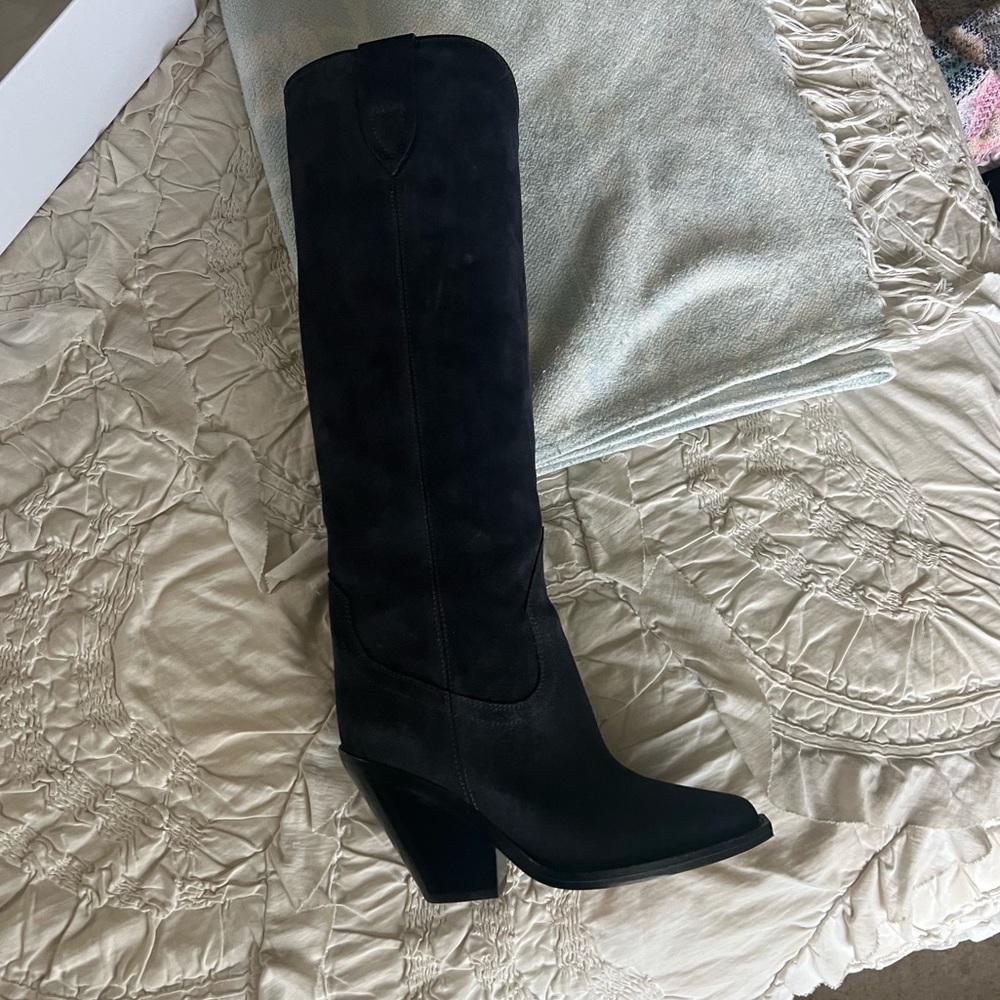 Isabel Marant suede Lomero boots - Picture 10 of 10